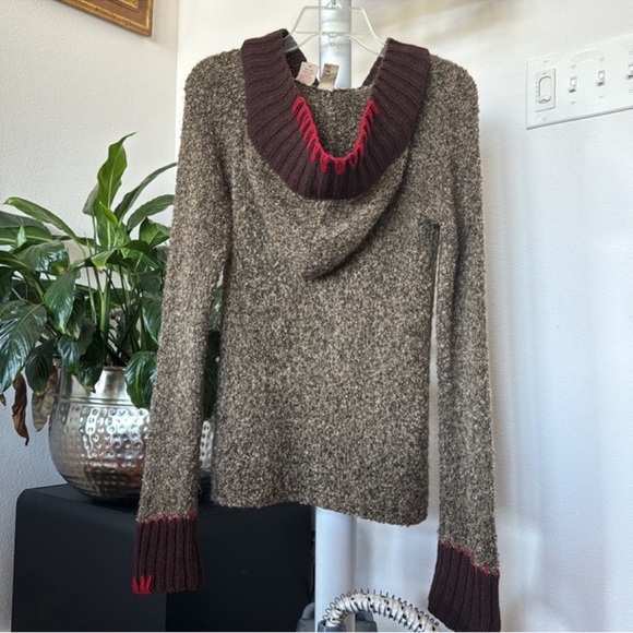 BKE Buckle Wool Blend Boucle Knit Hoodie Sweater Jacket Sz M Brown Red Boho - Picture 8 of 10